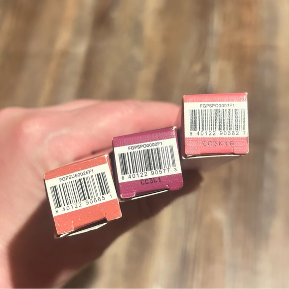 Lot of 3 Rare Beauty: Lip Gloss in SPARK & Tinted Lip Oils- WONDER & AFFECTION - Picture 5 of 15